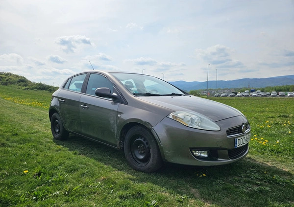 Fiat Bravo cena 10500 przebieg: 174108, rok produkcji 2008 z Bielawa małe 106